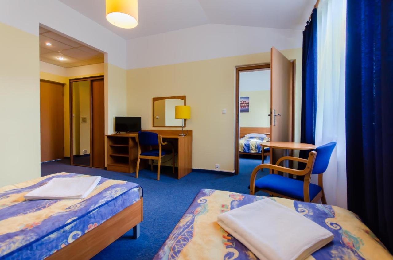 Hotel A4 Airport Krakow Mop Morawica Aleksandrowice  Extérieur photo